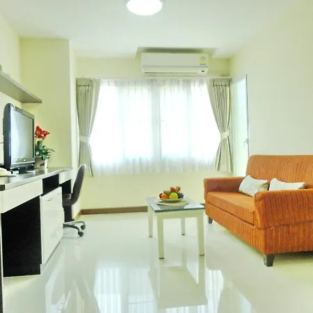 Charming Resident At Ekkamai From Studio Unit Up To 2 Bedroom Apartment Bangkok Exterior photo