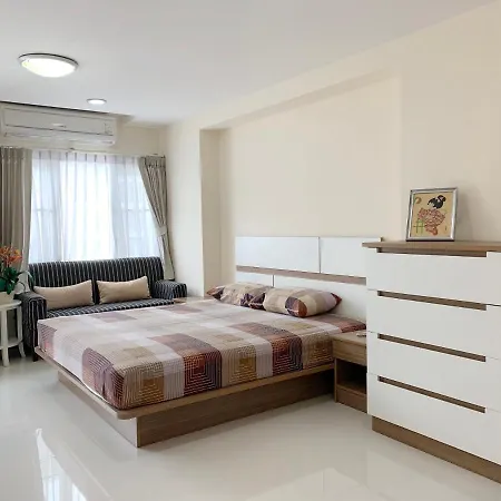 Charming Resident At Ekkamai From Studio Unit Up To 2 Bedroom Apartment Bangkok Exterior photo