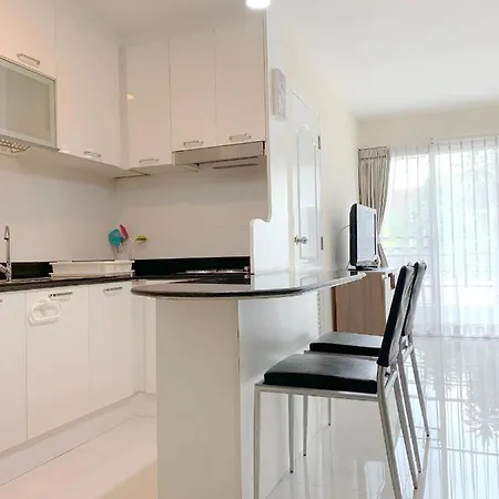 Charming Resident At Ekkamai From Studio Unit Up To 2 Bedroom Apartment Bangkok Exterior photo